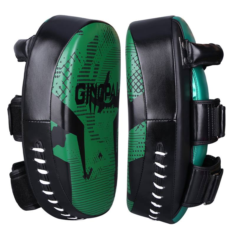 The colored foot target is green